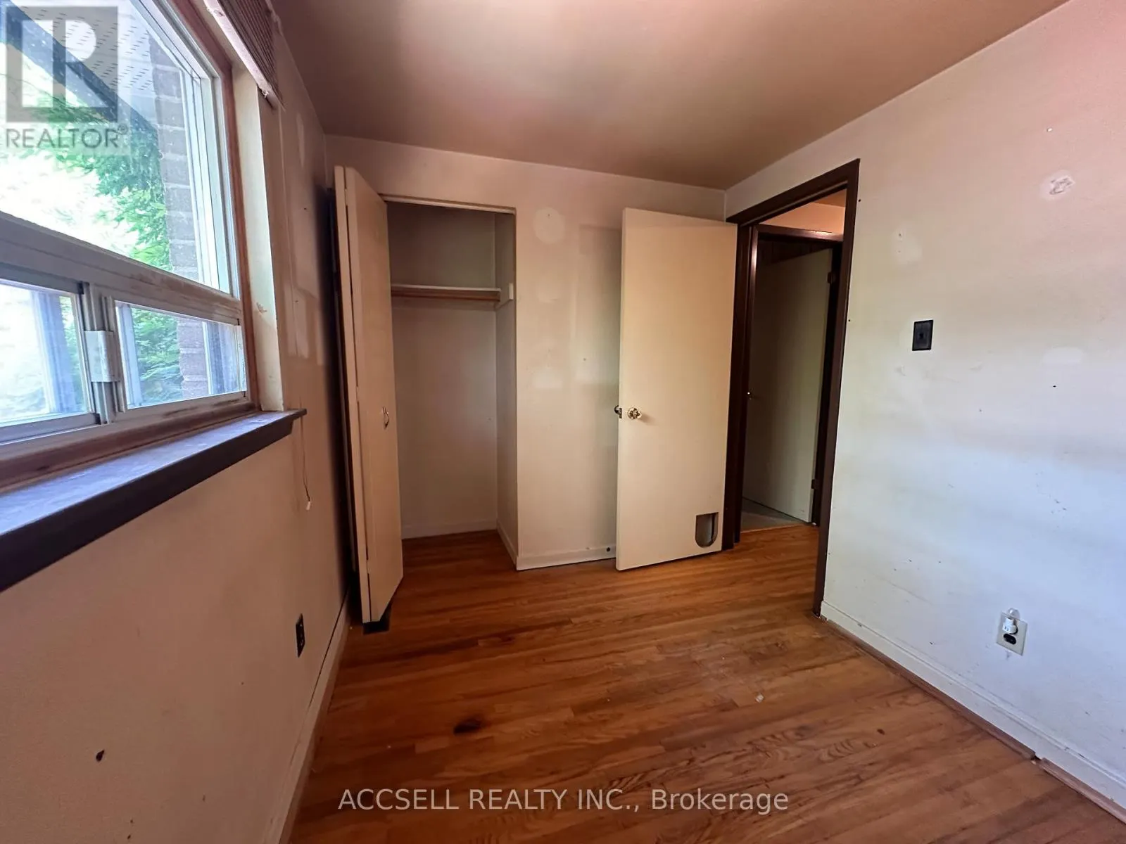 137 EARNSCLIFFE CIRCLE