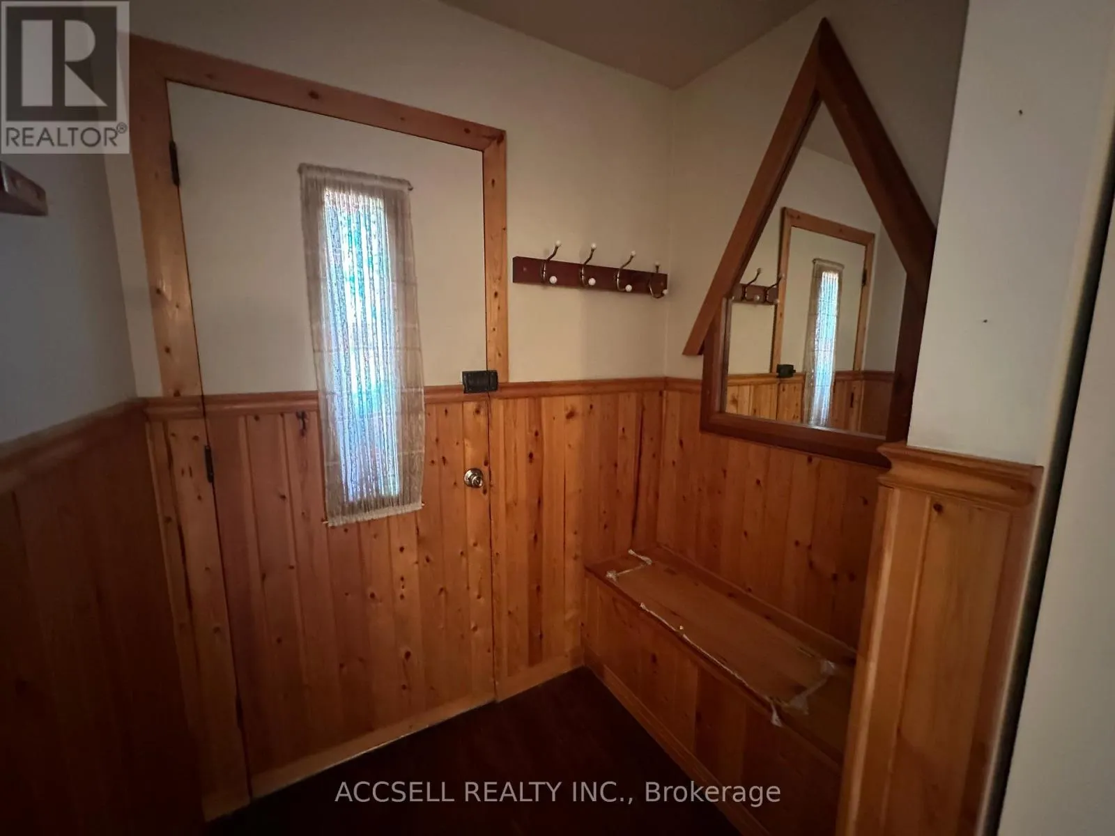 137 EARNSCLIFFE CIRCLE