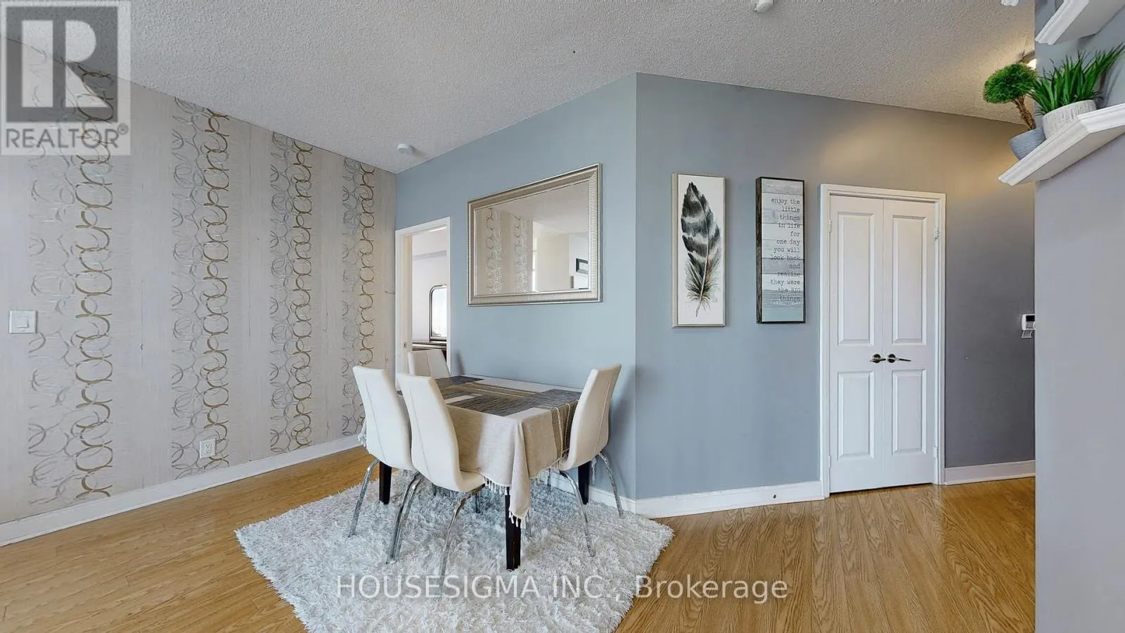 1303 - 80 ABSOLUTE AVENUE