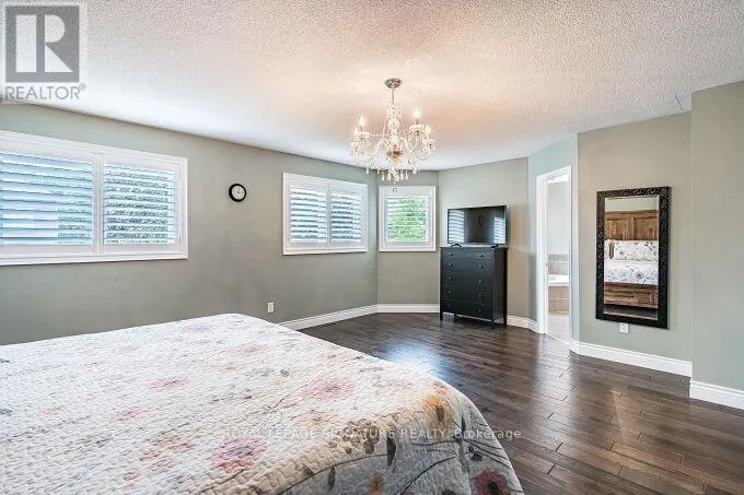 6874 LISGAR DRIVE
