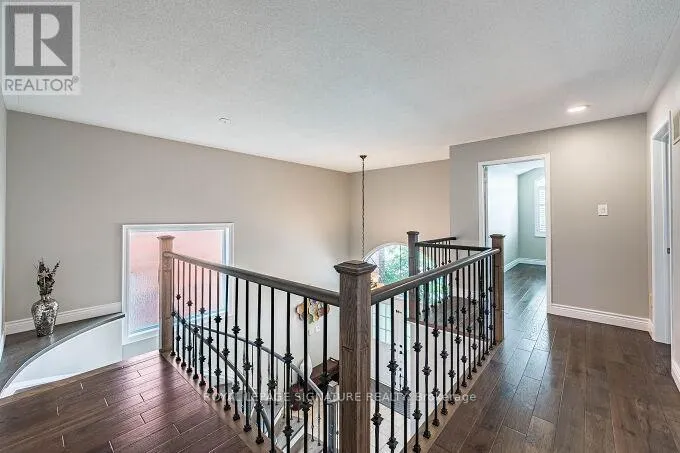 6874 LISGAR DRIVE