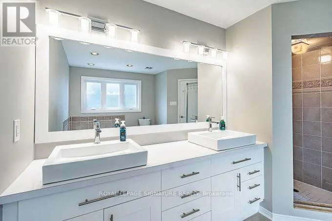 6874 LISGAR DRIVE