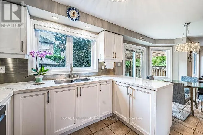 6874 LISGAR DRIVE