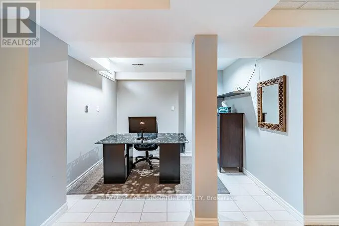 6874 LISGAR DRIVE