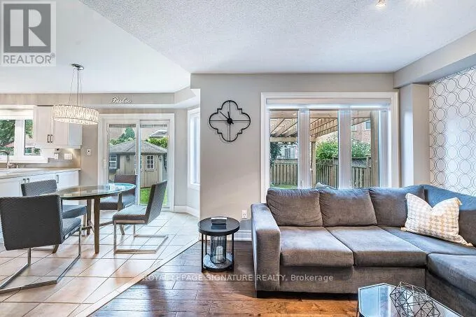 6874 LISGAR DRIVE