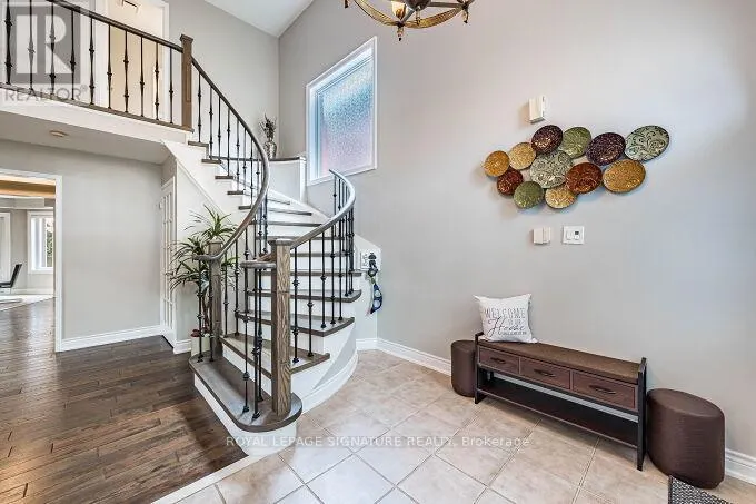 6874 LISGAR DRIVE