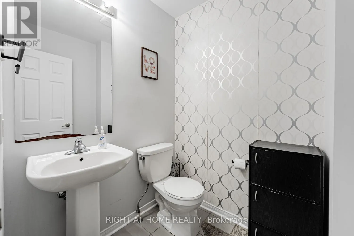 33 PROMENADE TRAIL