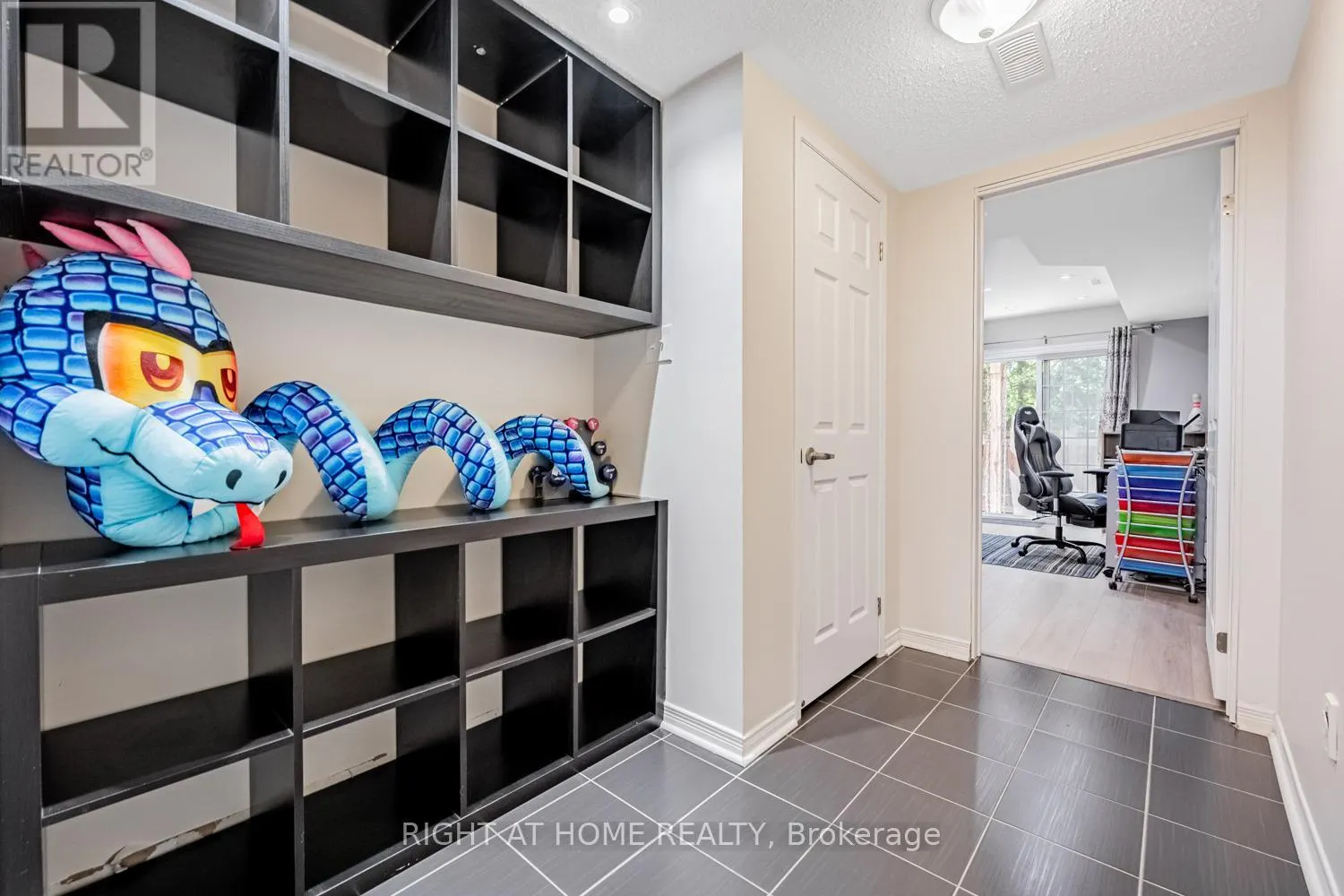 33 PROMENADE TRAIL