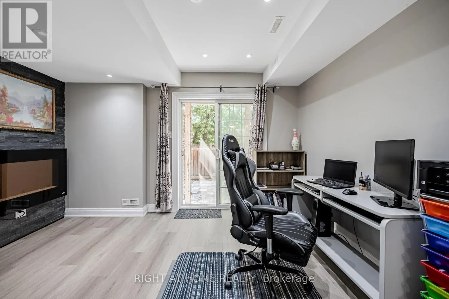 33 PROMENADE TRAIL