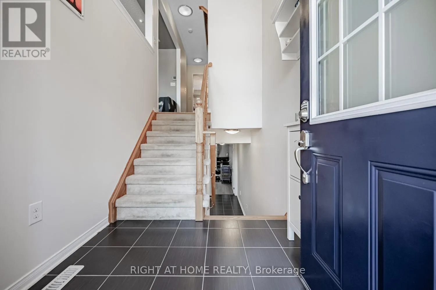 33 PROMENADE TRAIL