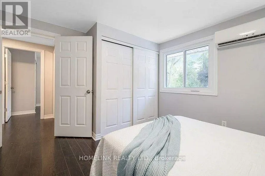 25 HERCULES COURT