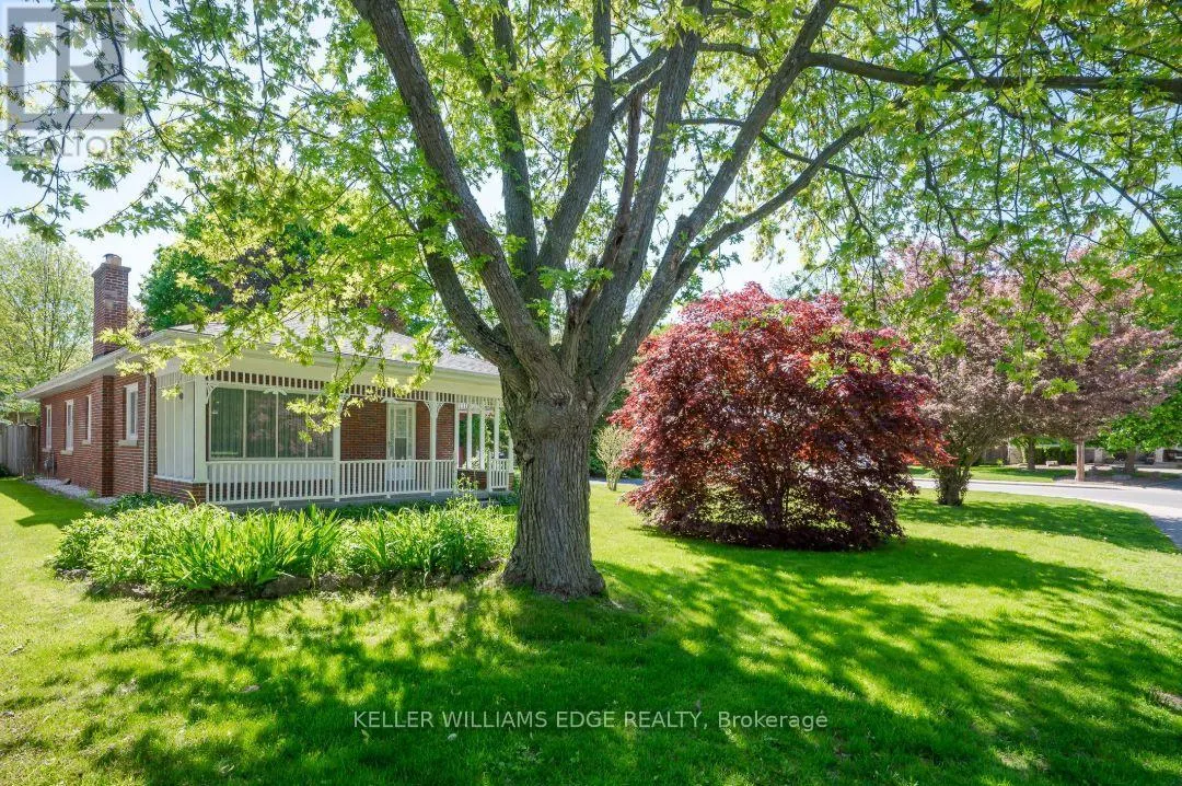 405 STRATHEDEN DRIVE