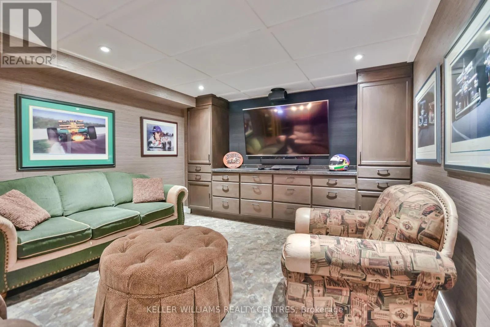 1 - 10 REDDINGTON DRIVE