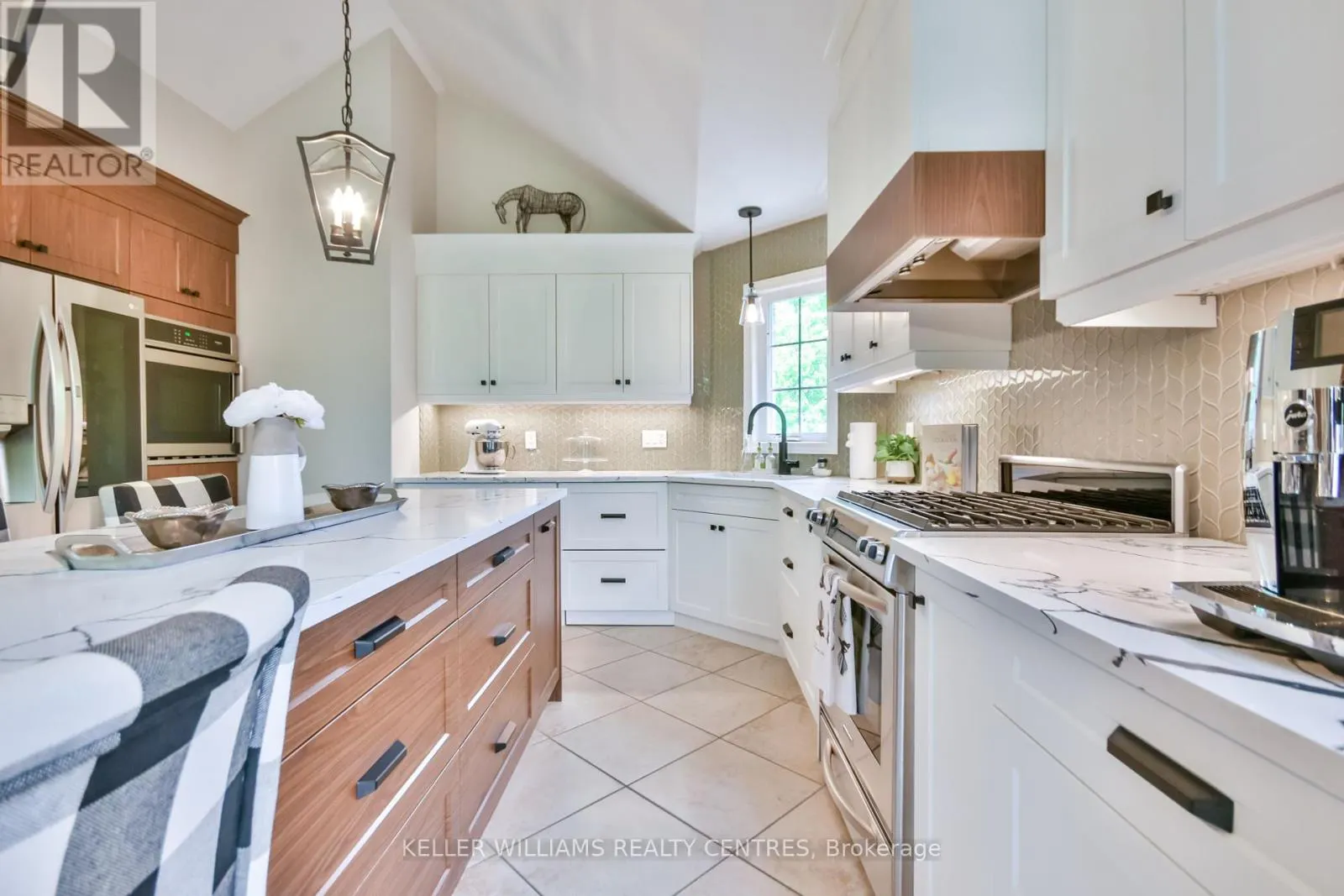 1 - 10 REDDINGTON DRIVE