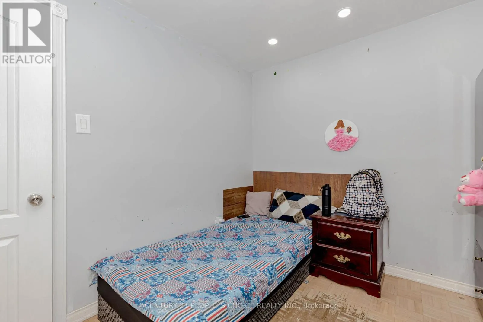 4104 BRANDON GATE