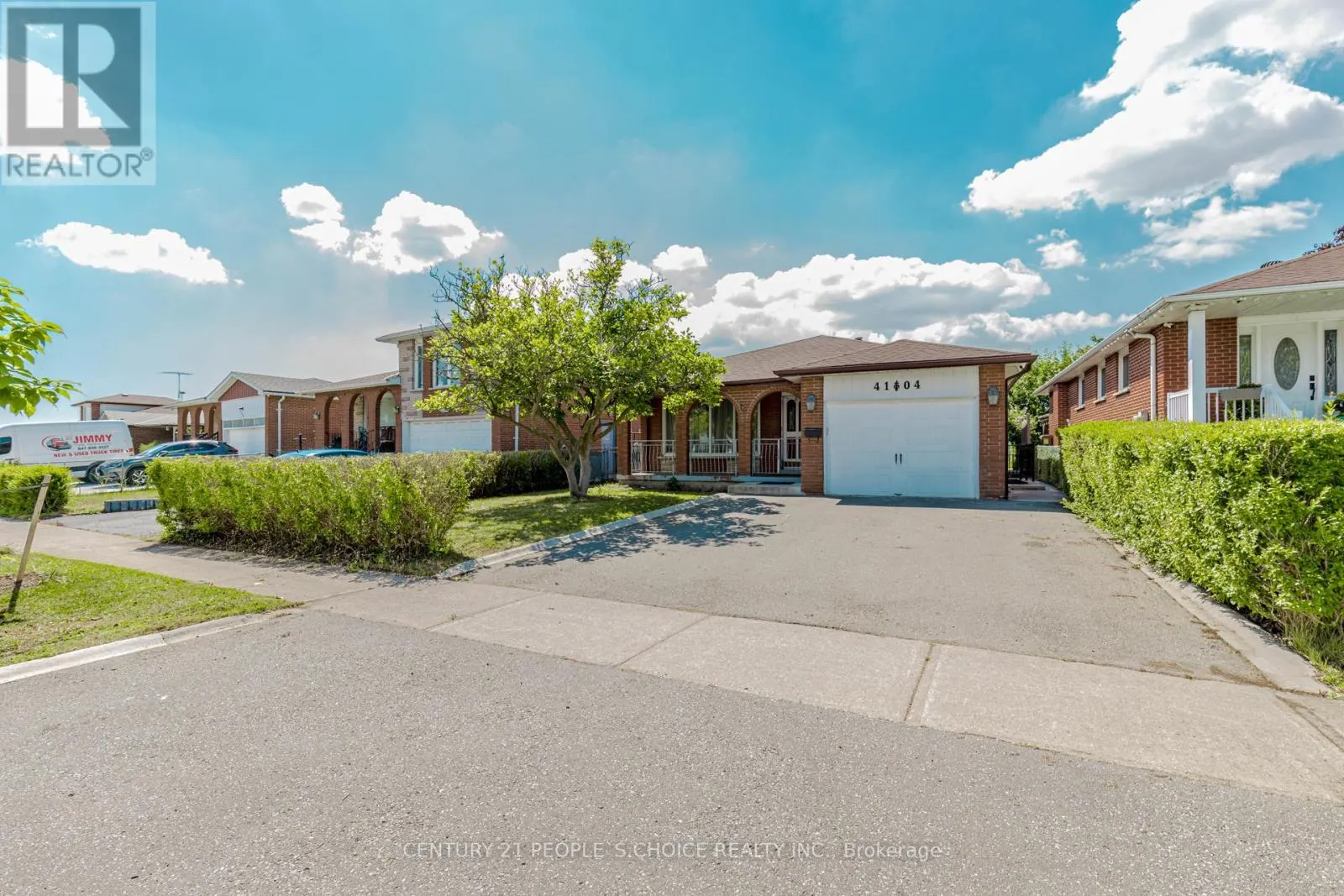4104 BRANDON GATE