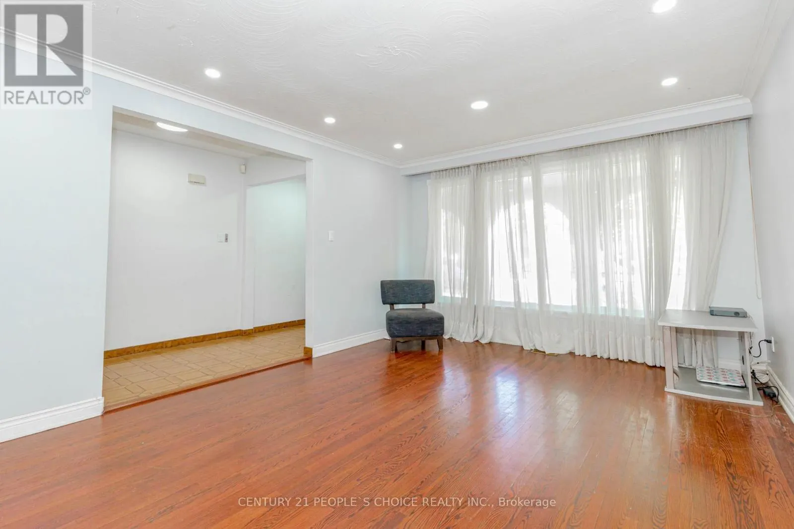 4104 BRANDON GATE