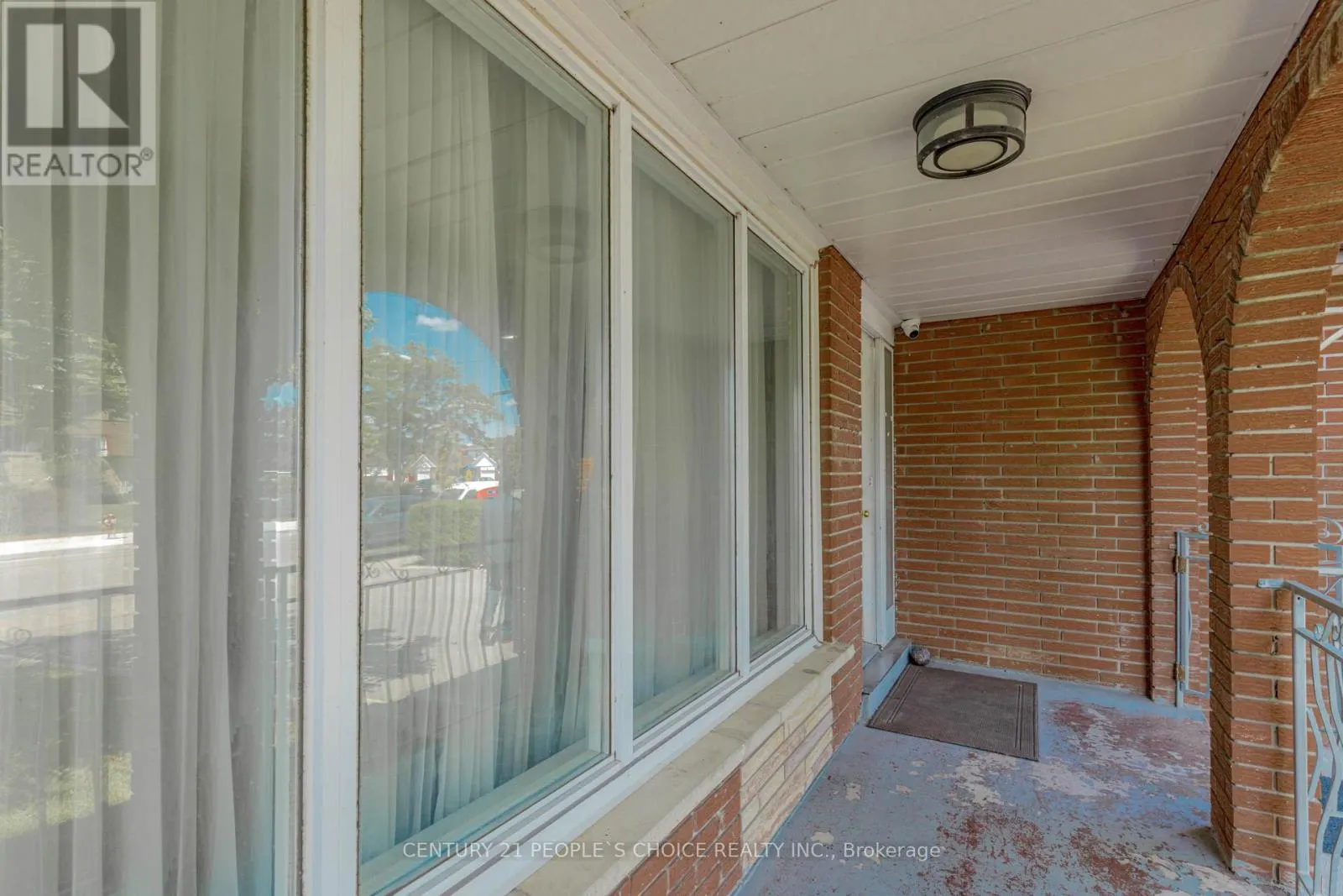 4104 BRANDON GATE