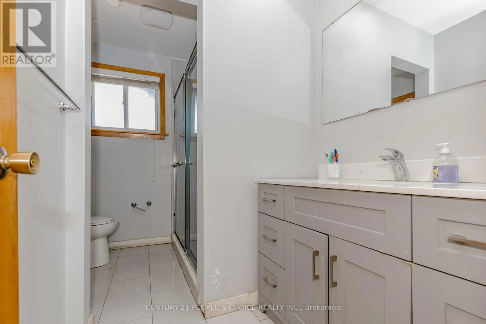 4104 BRANDON GATE