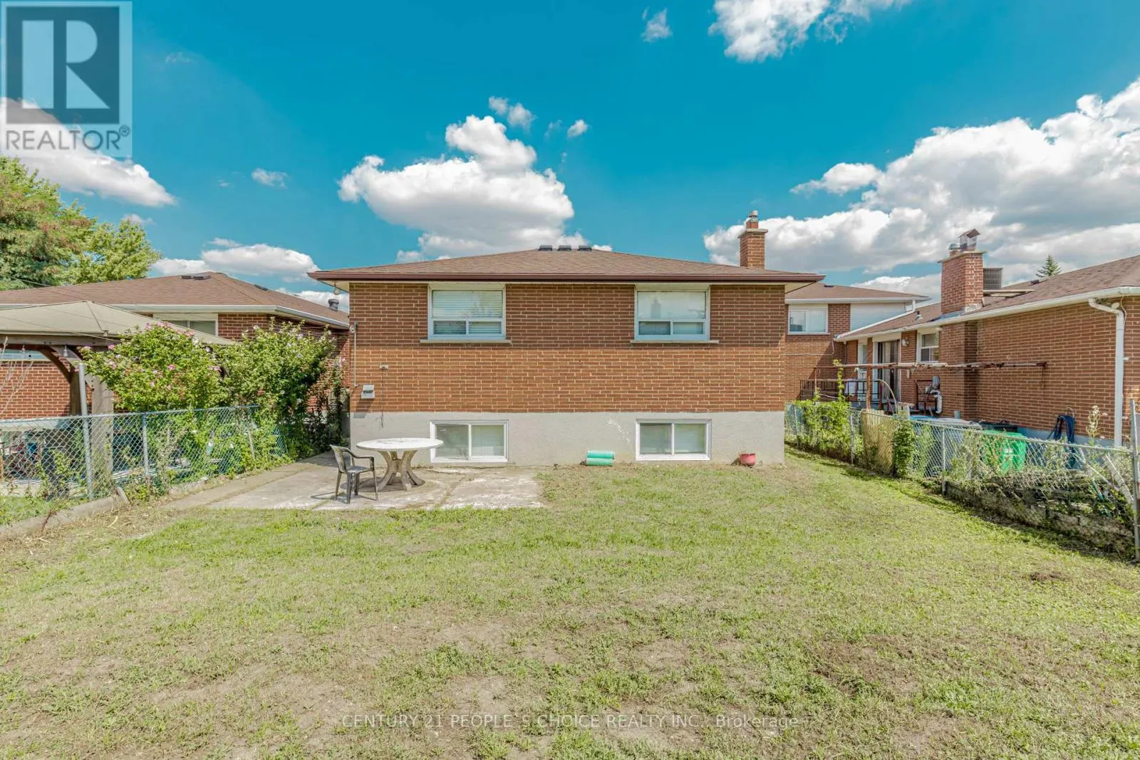 4104 BRANDON GATE