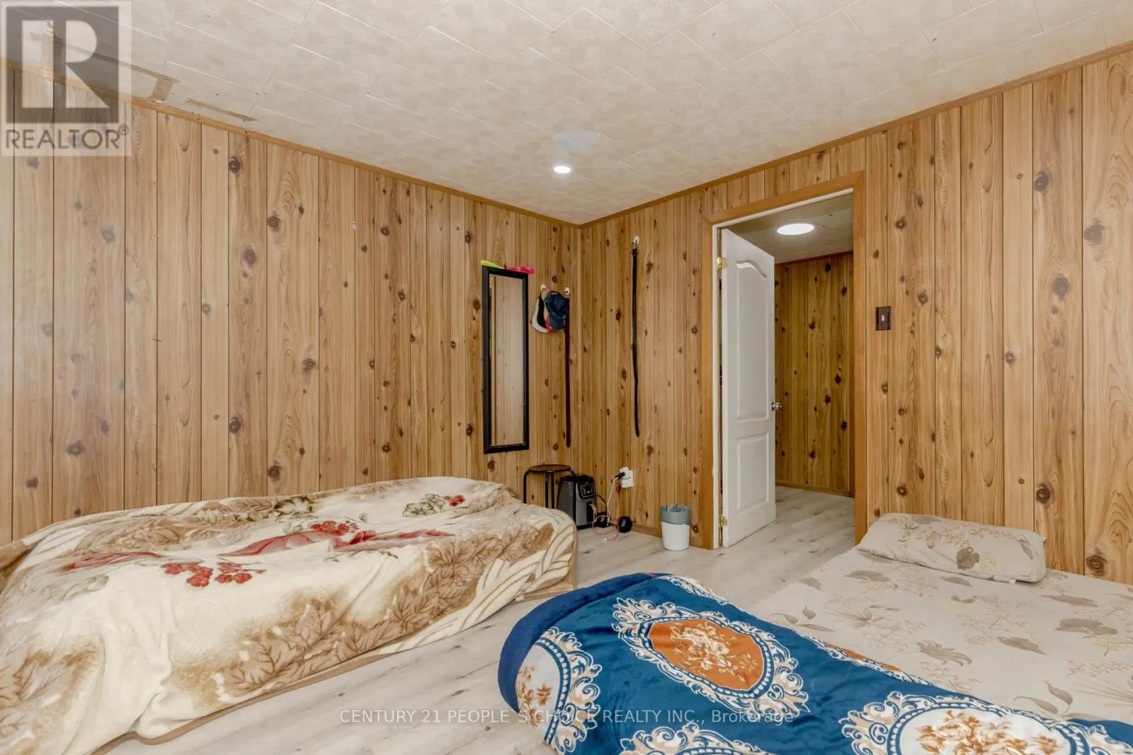 4104 BRANDON GATE