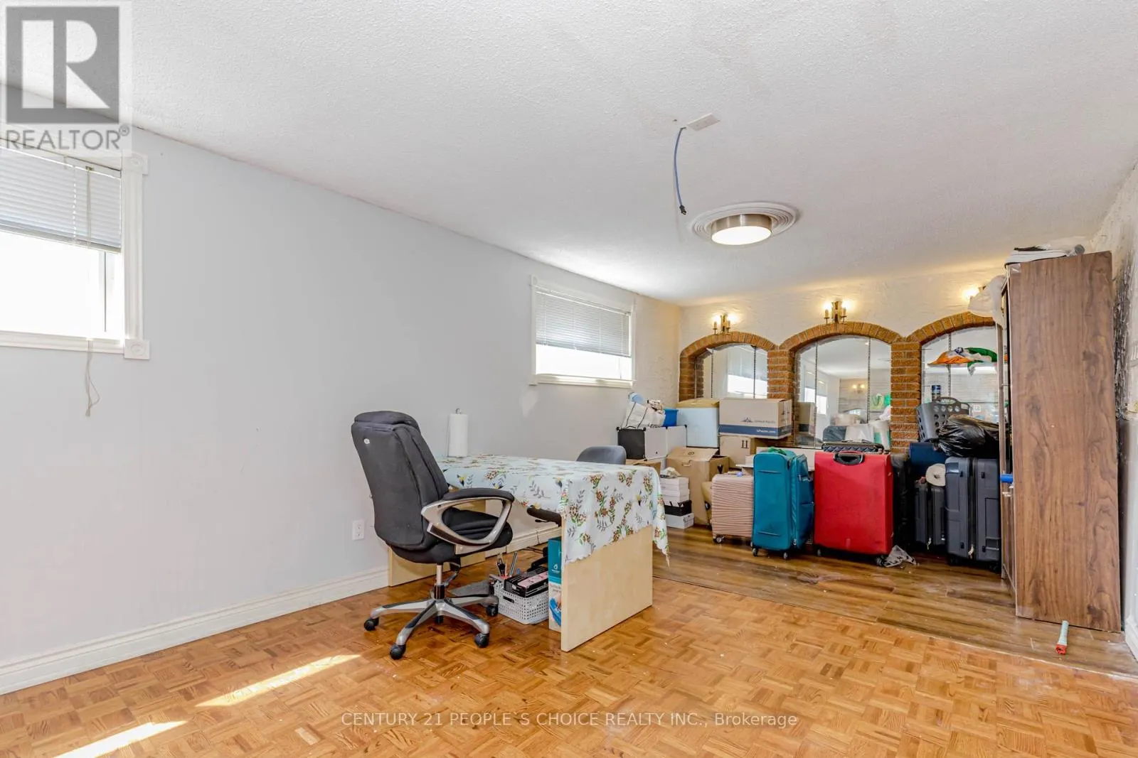 4104 BRANDON GATE