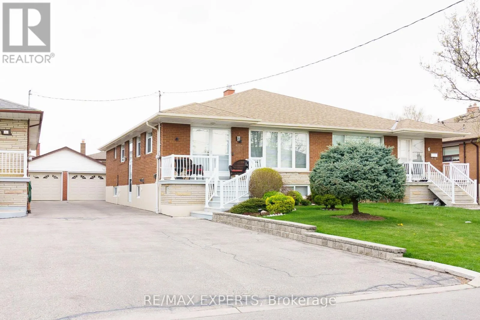 8 CHARRINGTON CRESCENT