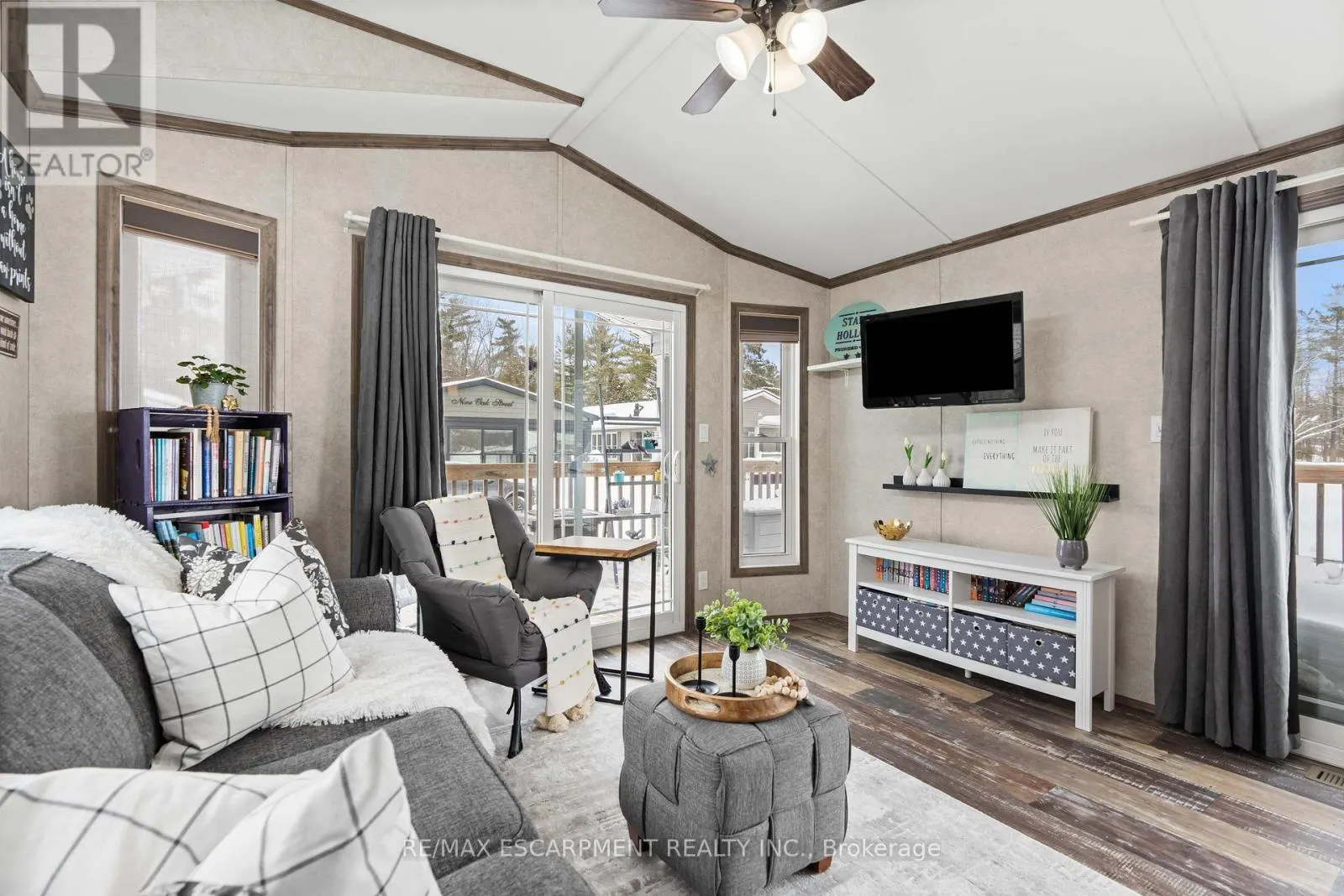 10 OAK - 4449 MILBUROUGH LINE