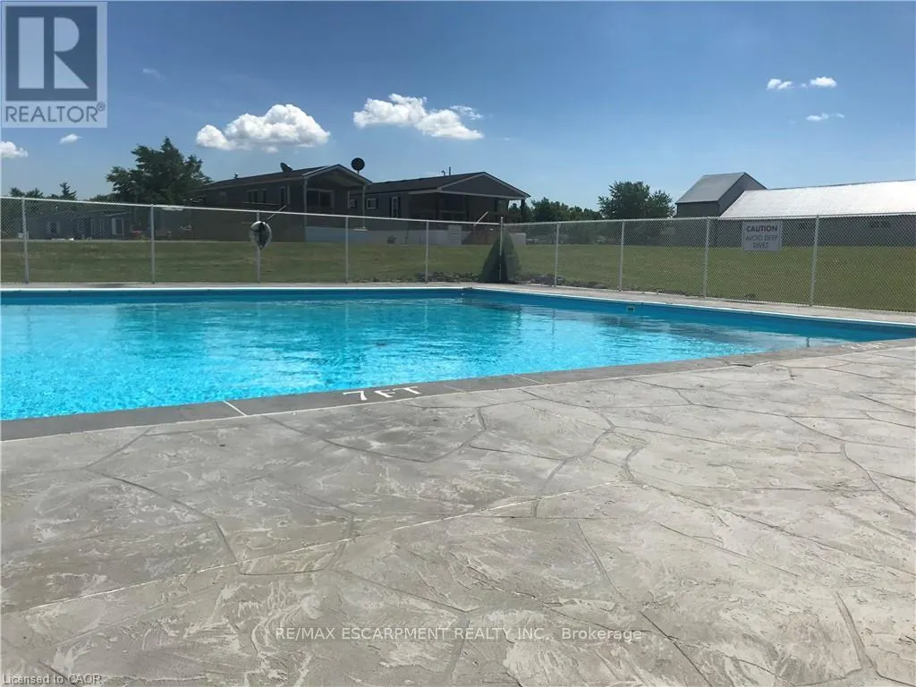 10 OAK - 4449 MILBUROUGH LINE