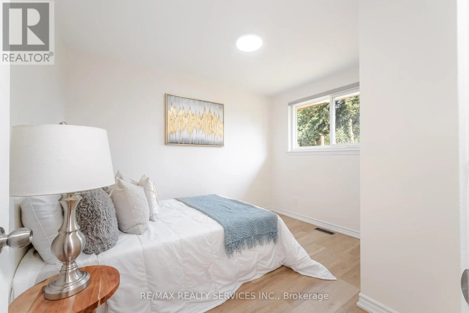 139 RUTHERFORD ROAD N