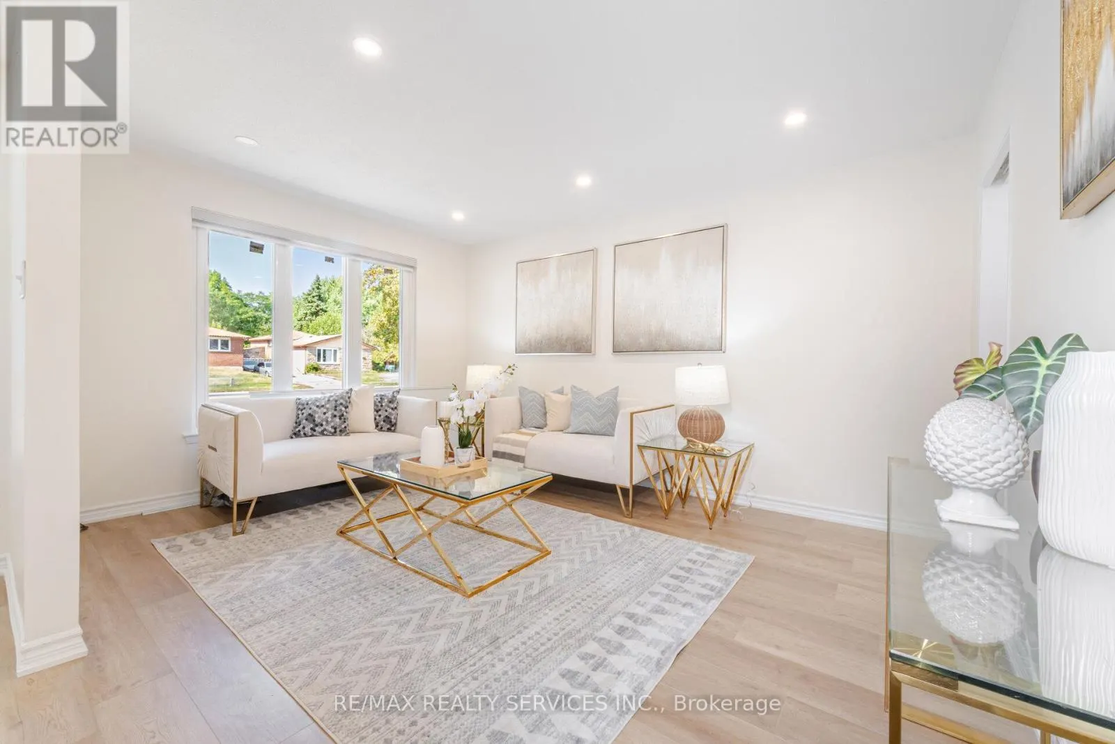 139 RUTHERFORD ROAD N