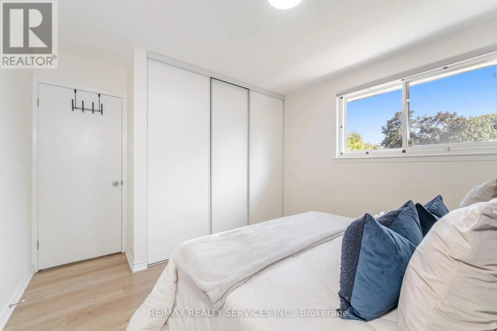 139 RUTHERFORD ROAD N
