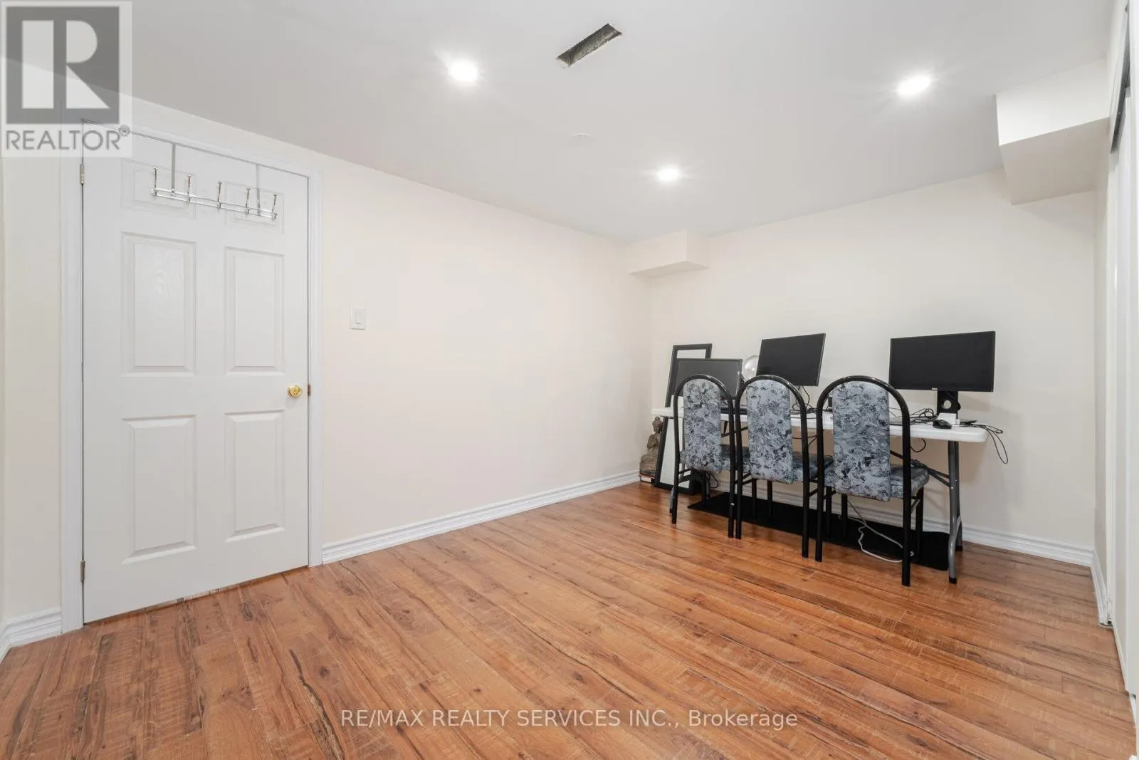139 RUTHERFORD ROAD N