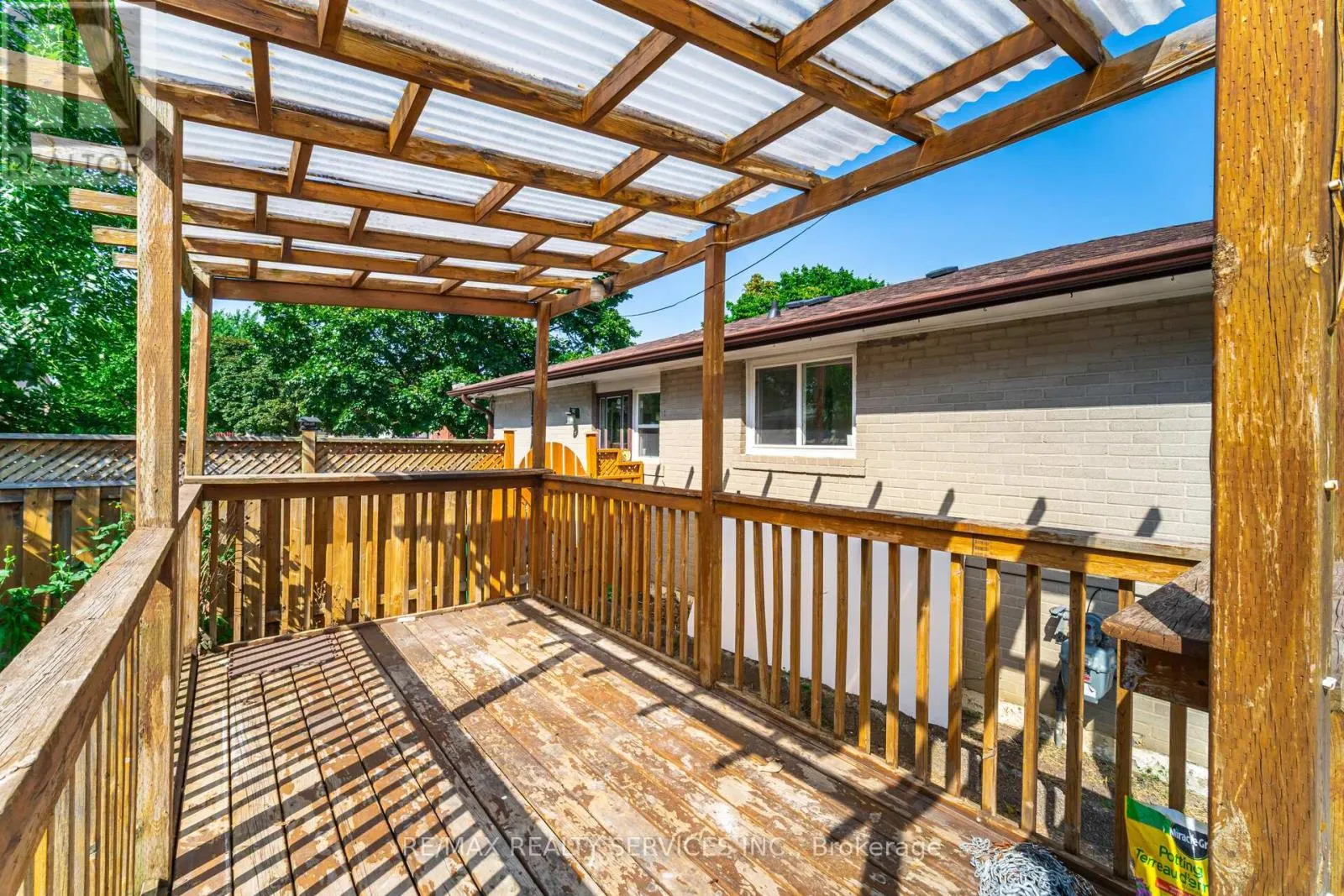 139 RUTHERFORD ROAD N
