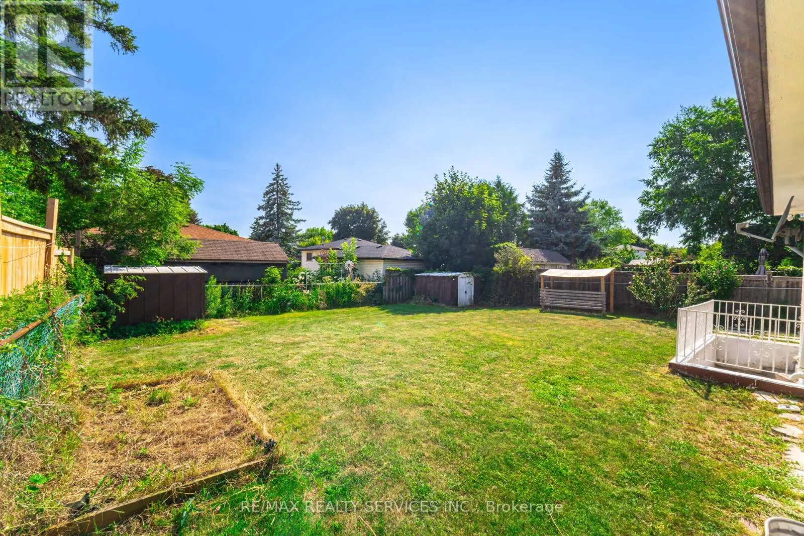 139 RUTHERFORD ROAD N