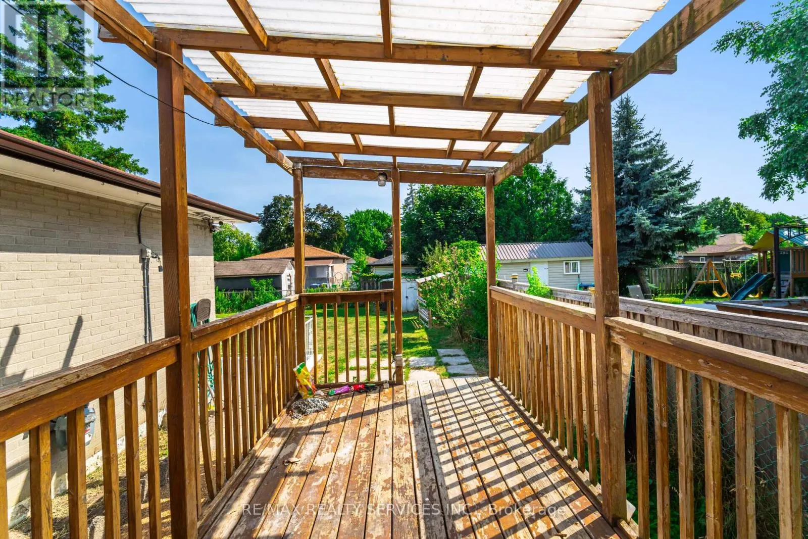 139 RUTHERFORD ROAD N