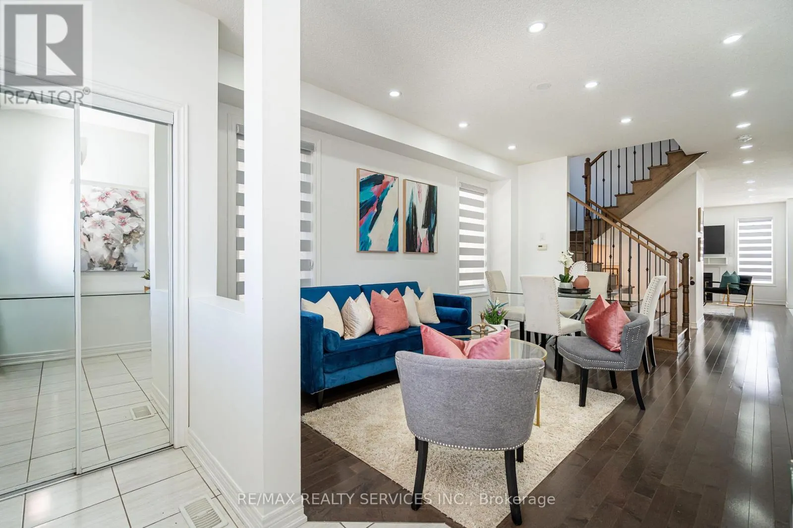 438 ROYAL WEST DRIVE