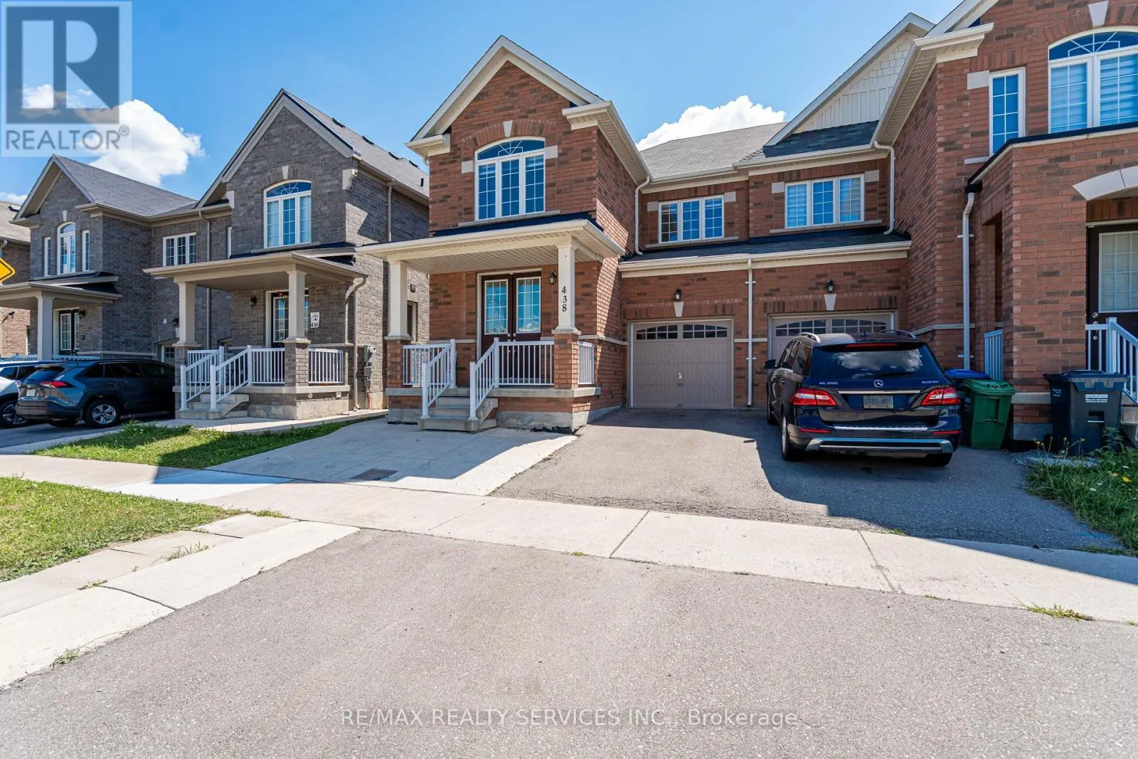438 ROYAL WEST DRIVE