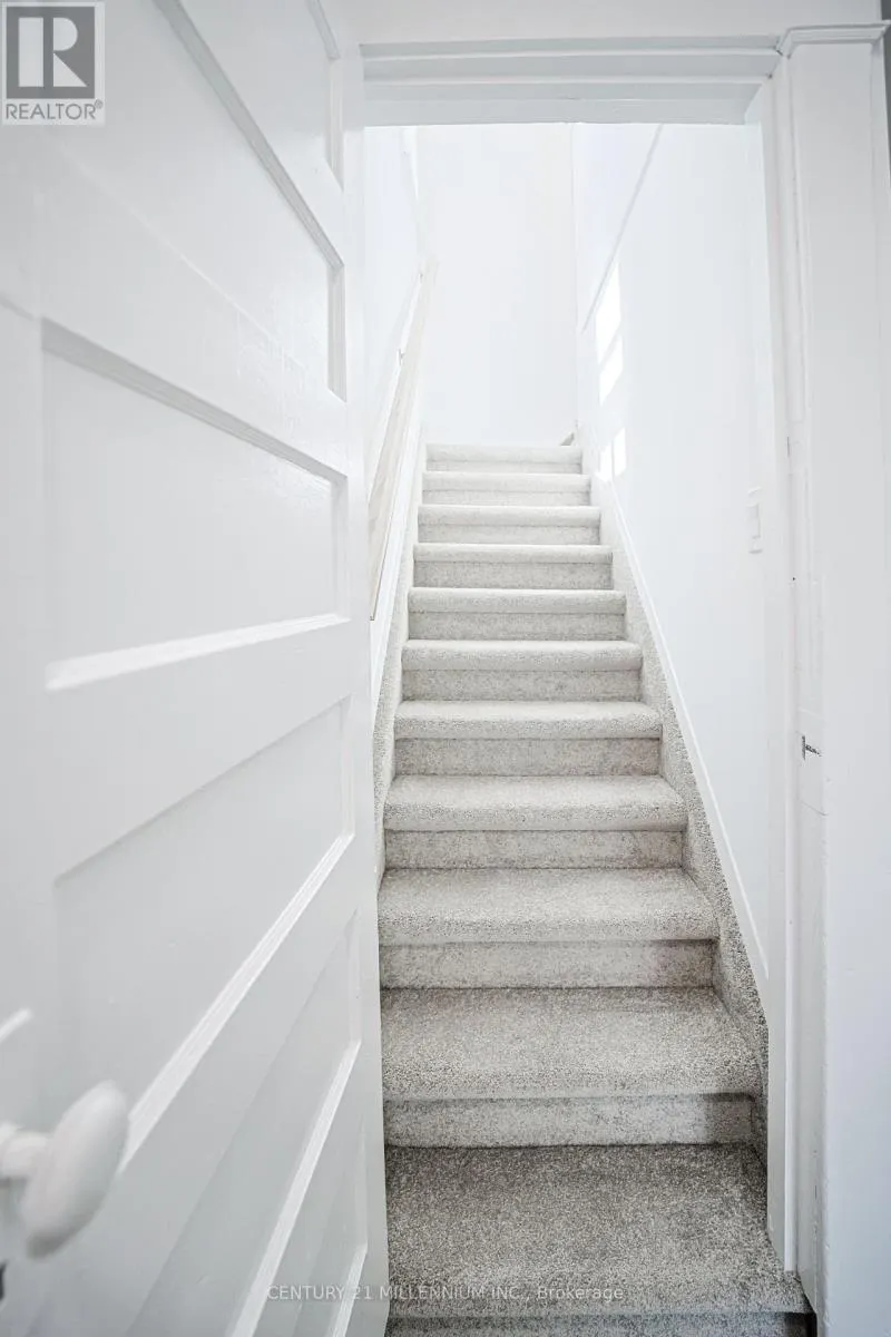 136 MAVETY STREET
