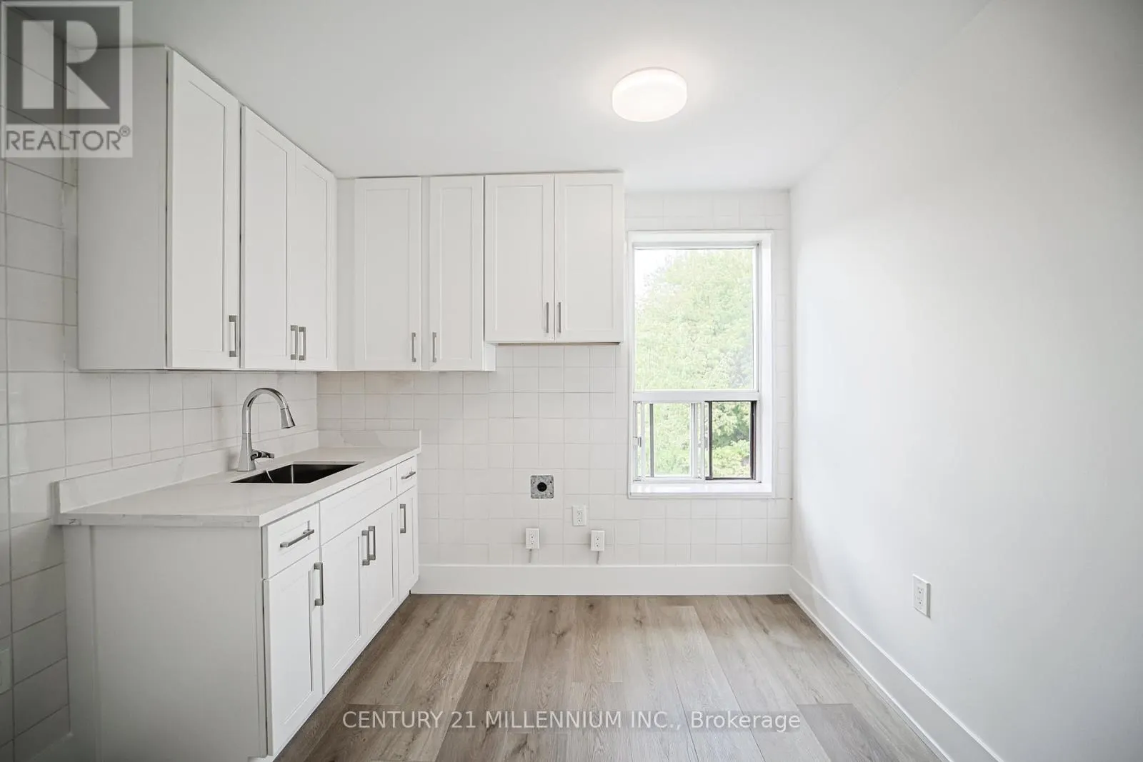 136 MAVETY STREET