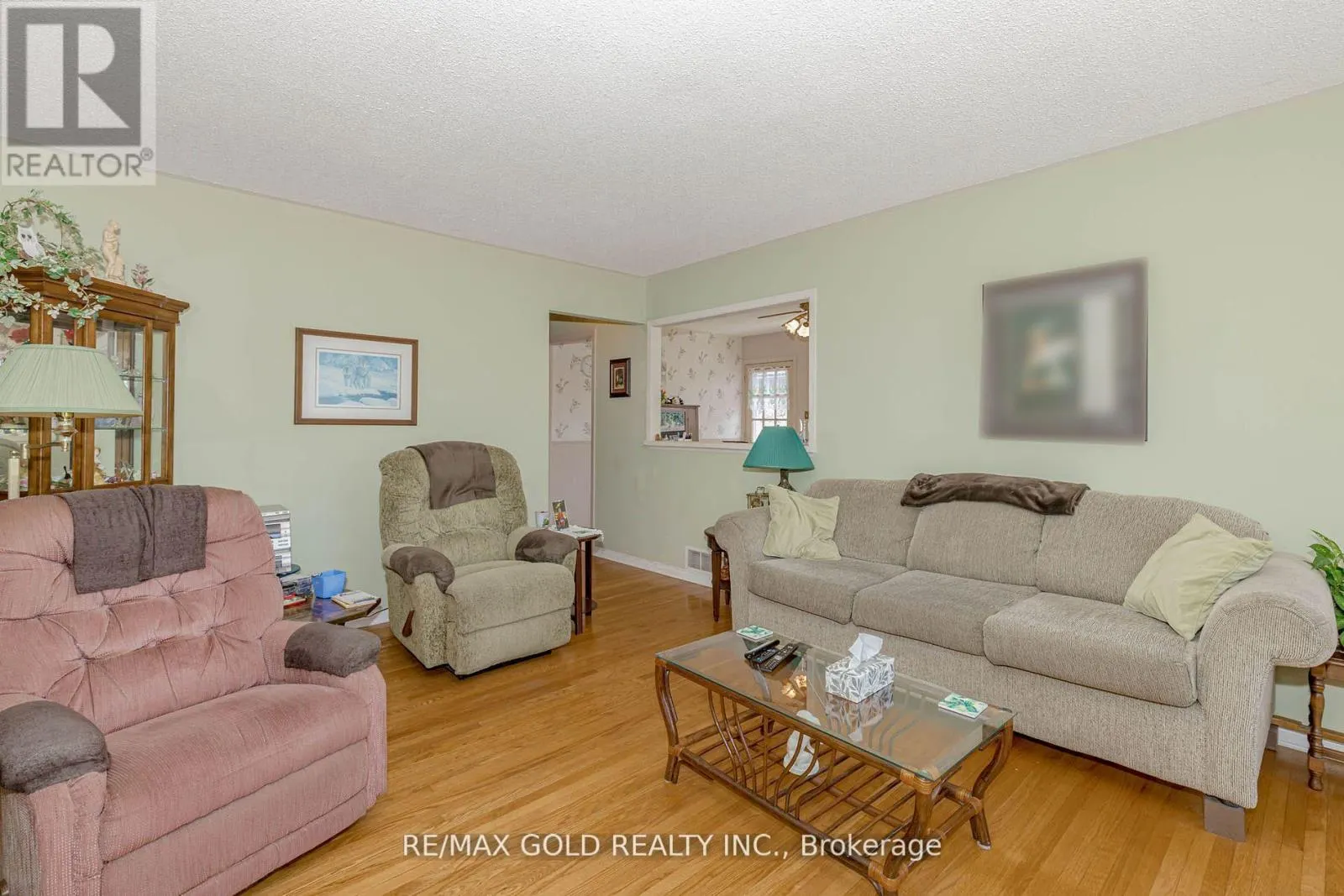 31 FALLINGDALE CRESCENT