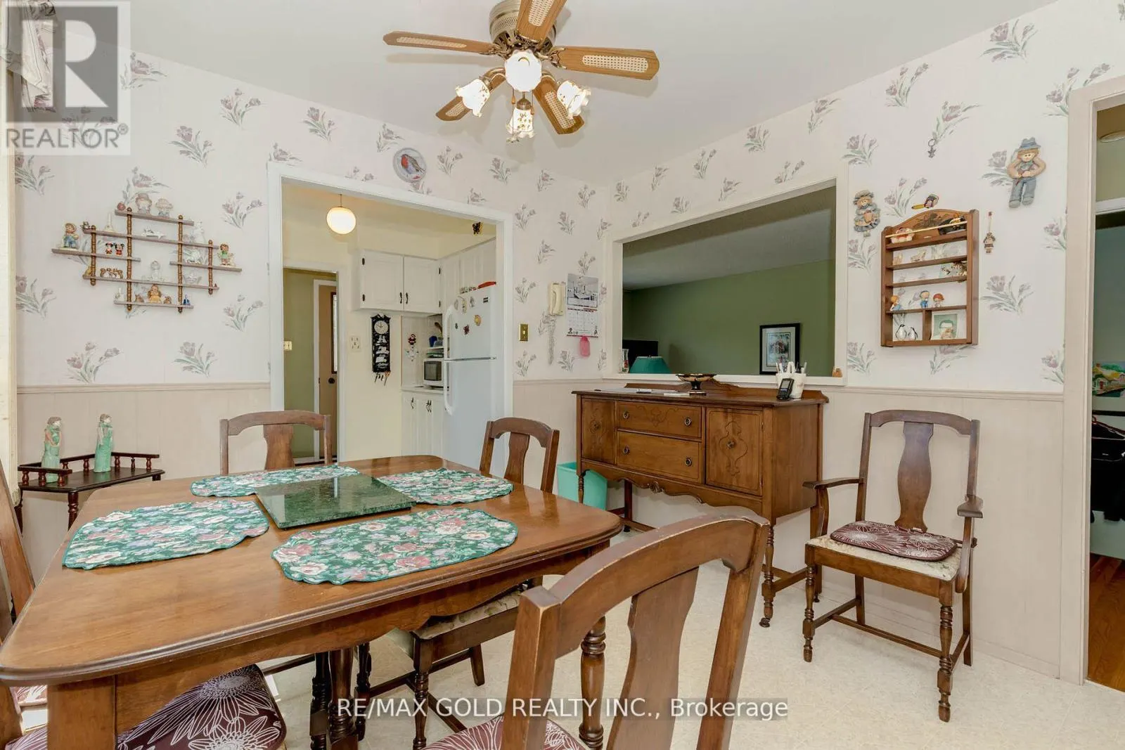 31 FALLINGDALE CRESCENT