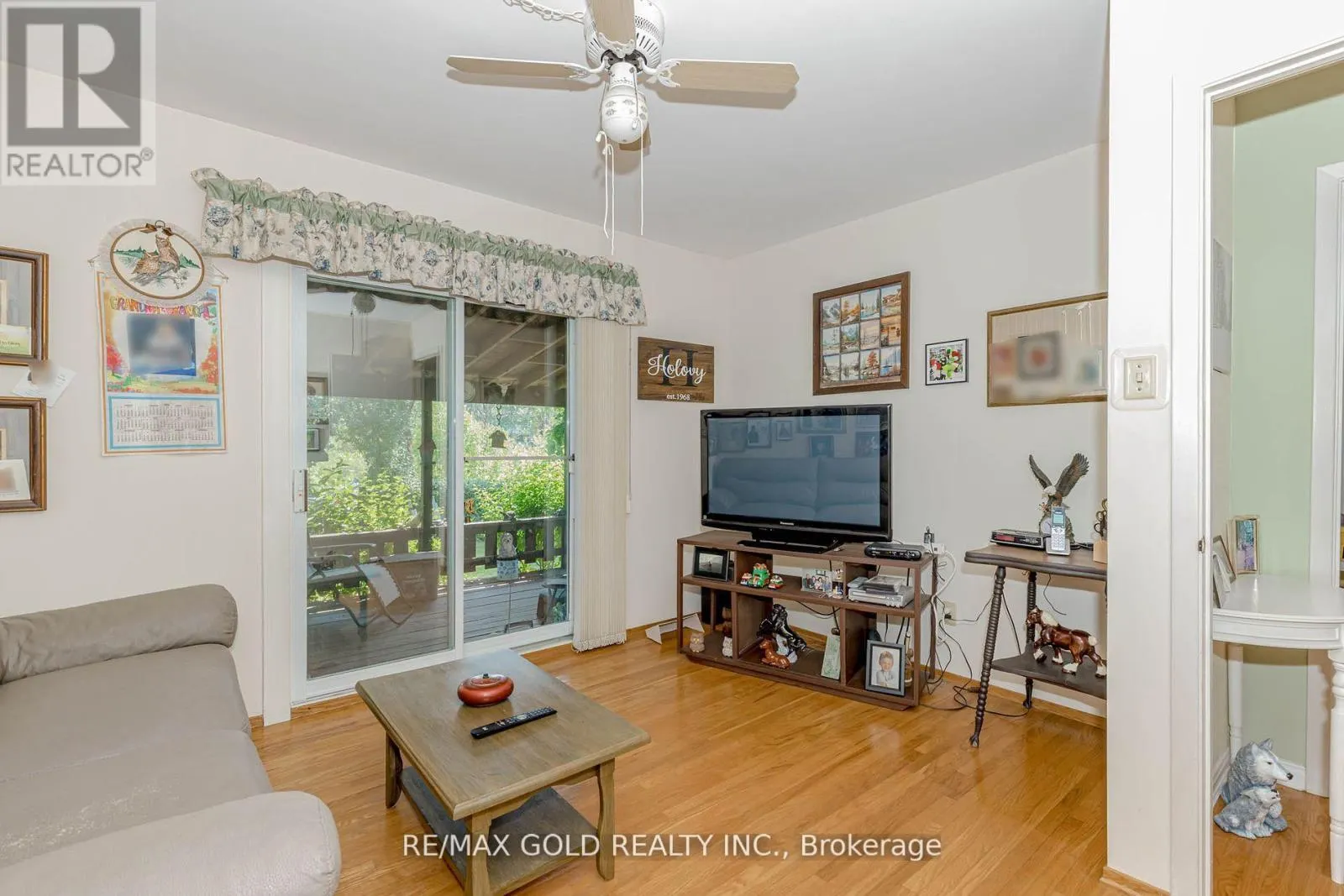 31 FALLINGDALE CRESCENT