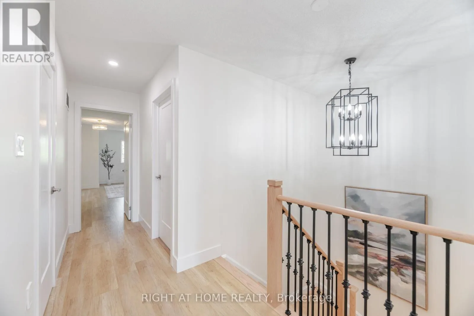 514 HUNTINGTON RIDGE DRIVE