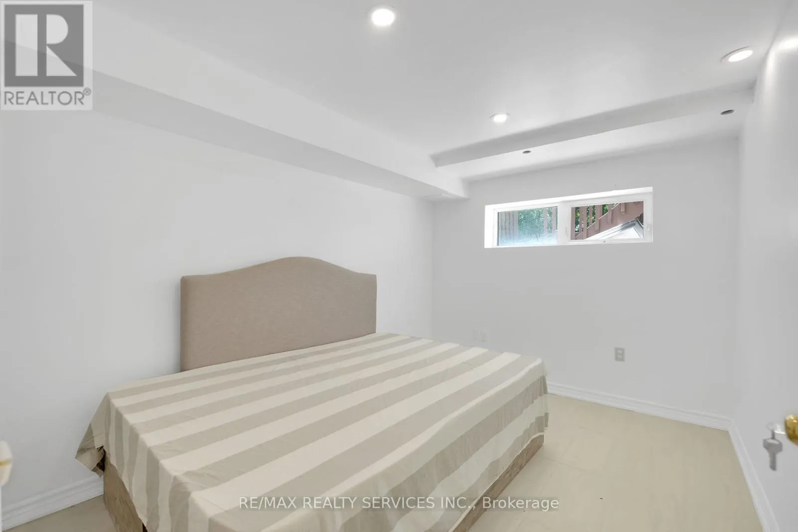45 - 3059 FINCH AVENUE W