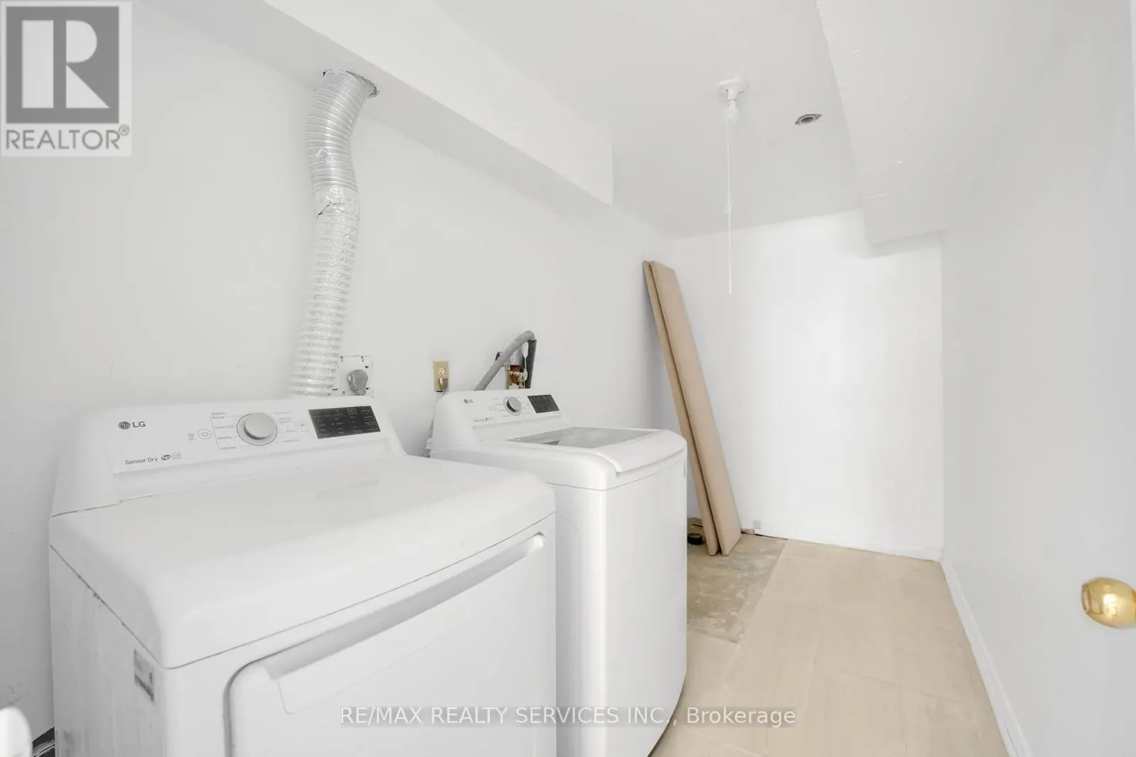 45 - 3059 FINCH AVENUE W