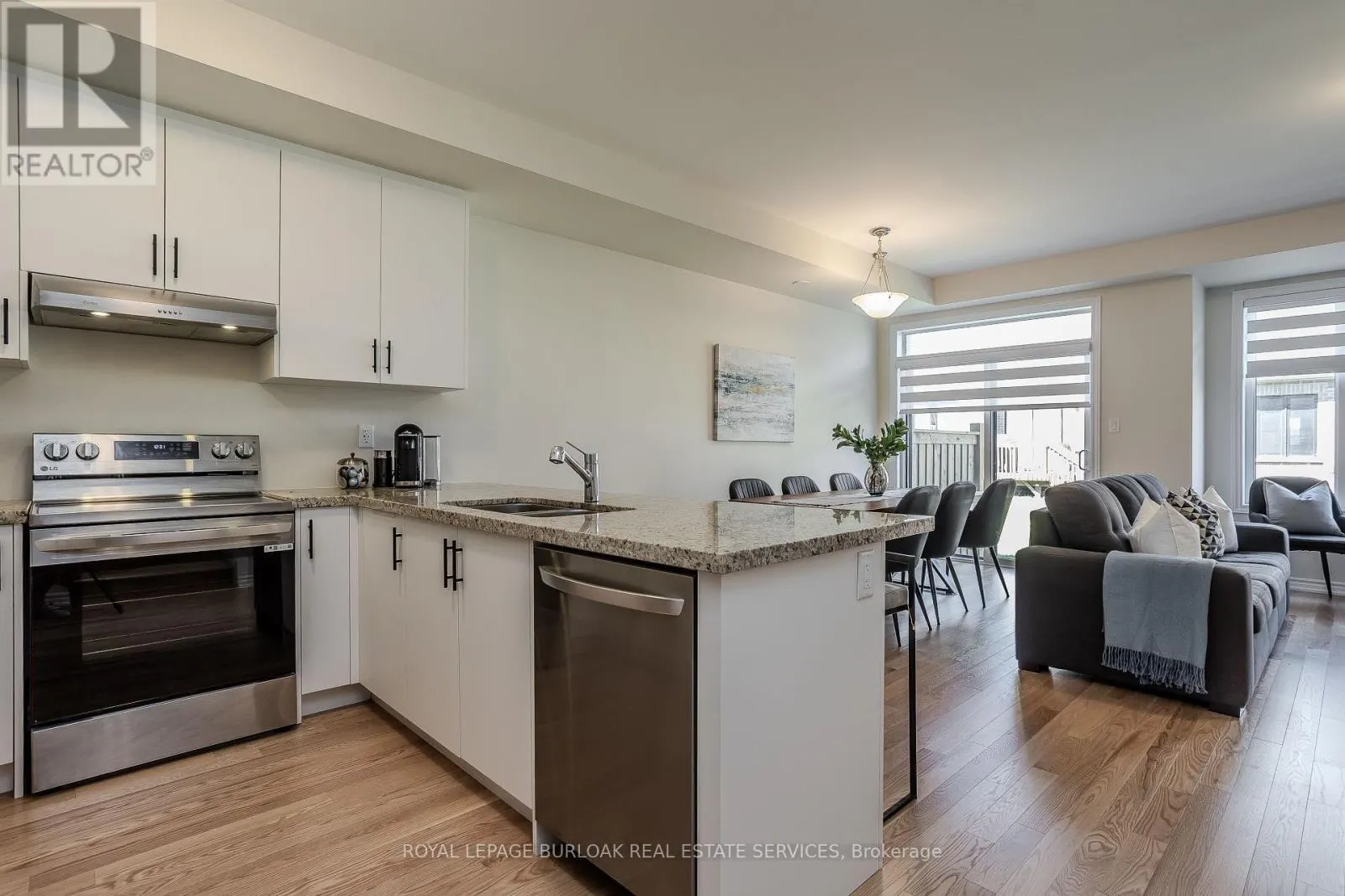 1407 OAKMONT COMMON