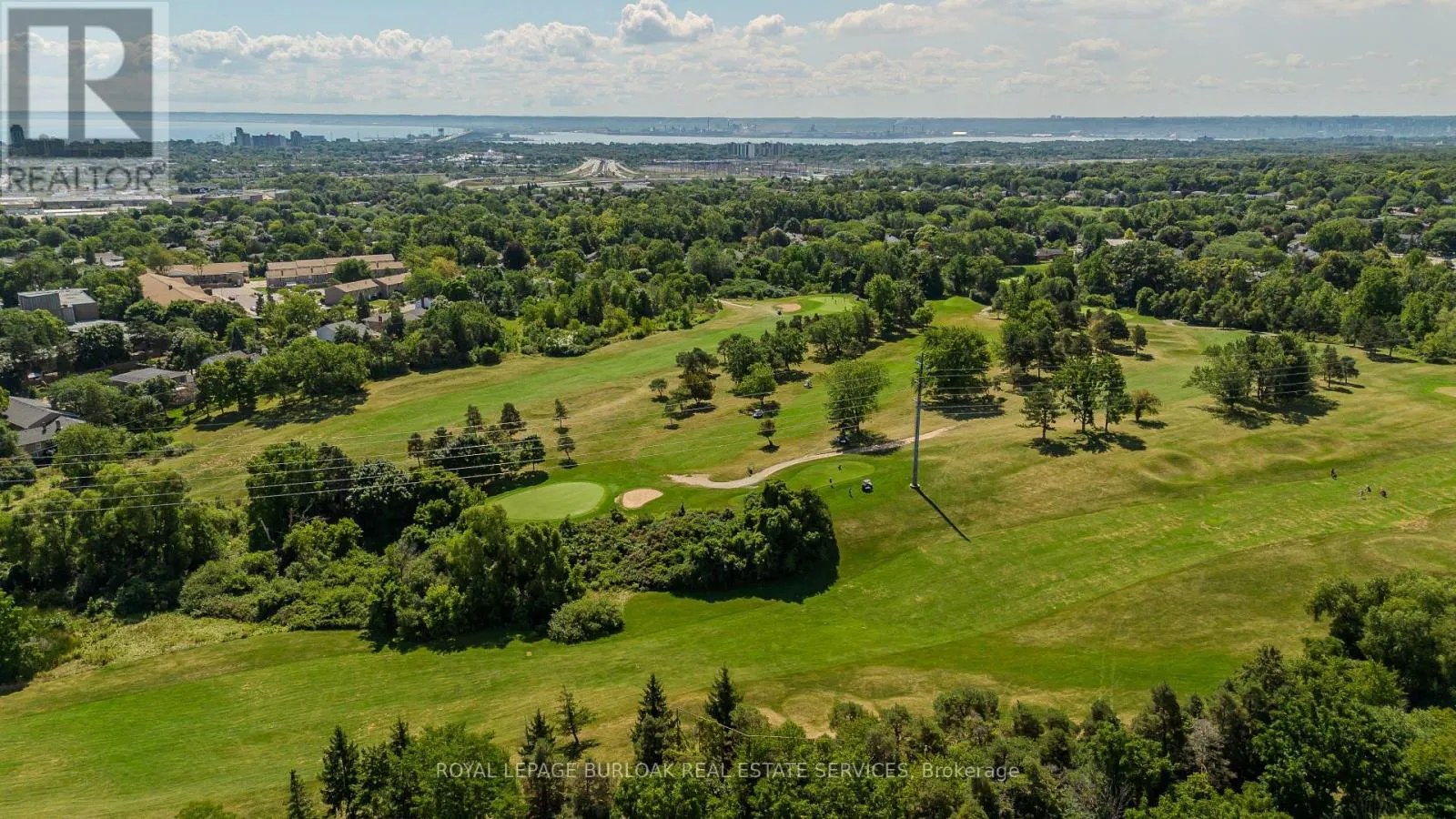 1407 OAKMONT COMMON