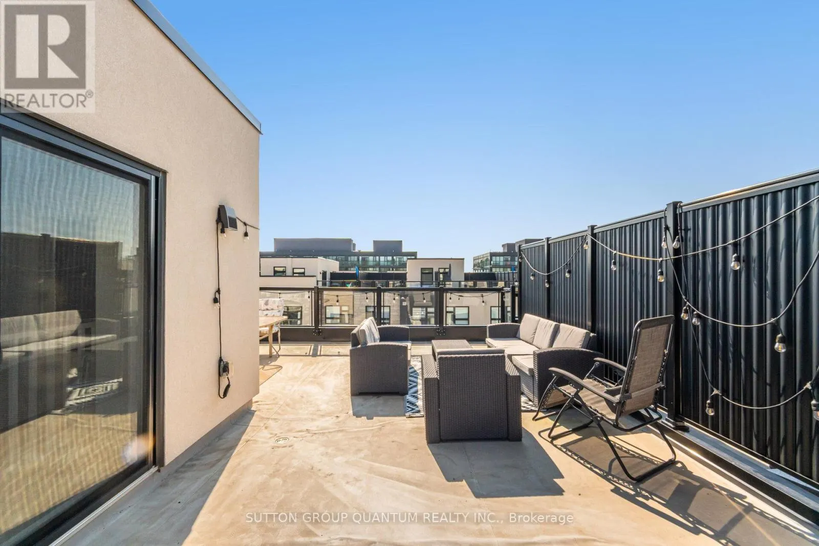 19 - 1121 COOKE BOULEVARD