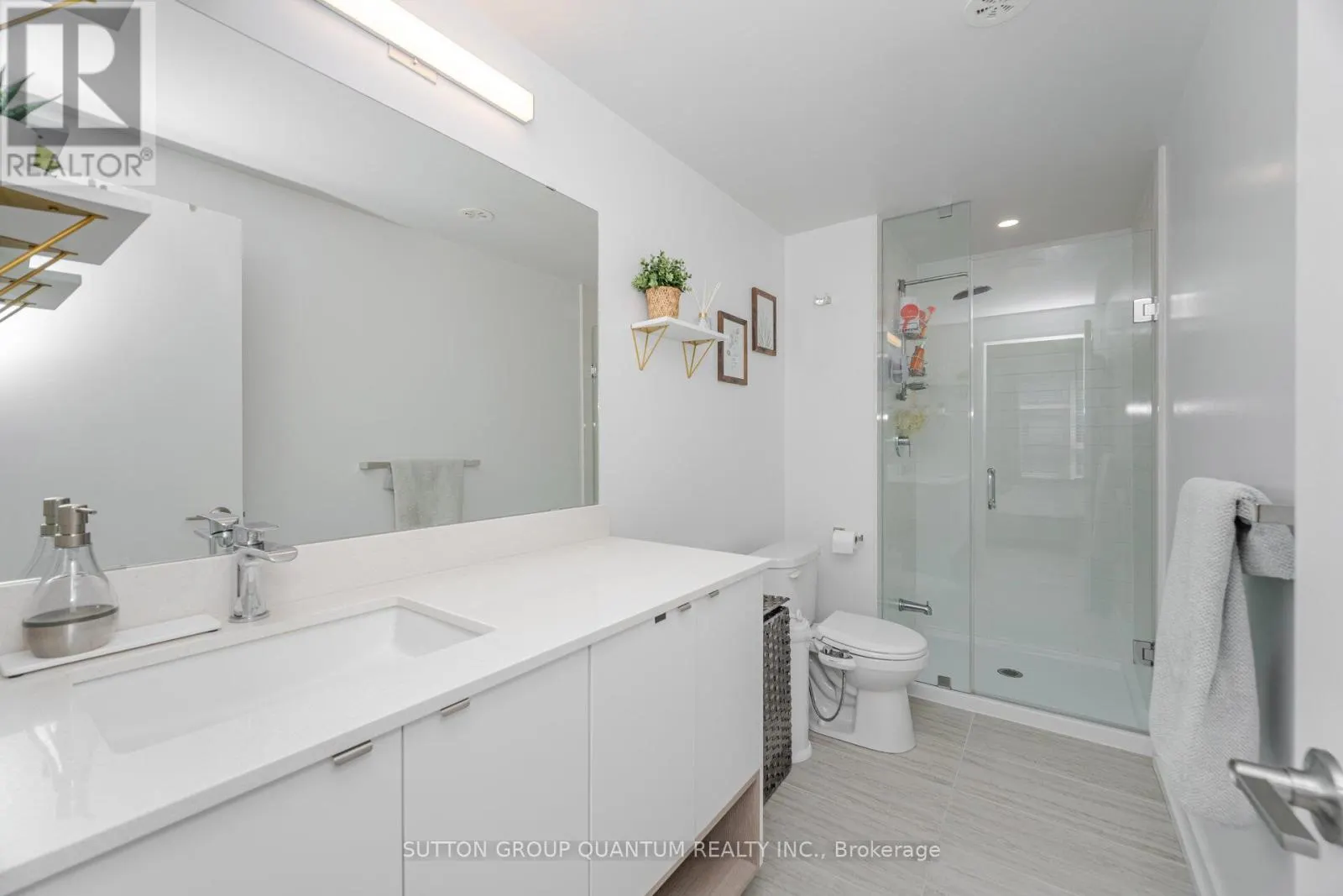 19 - 1121 COOKE BOULEVARD